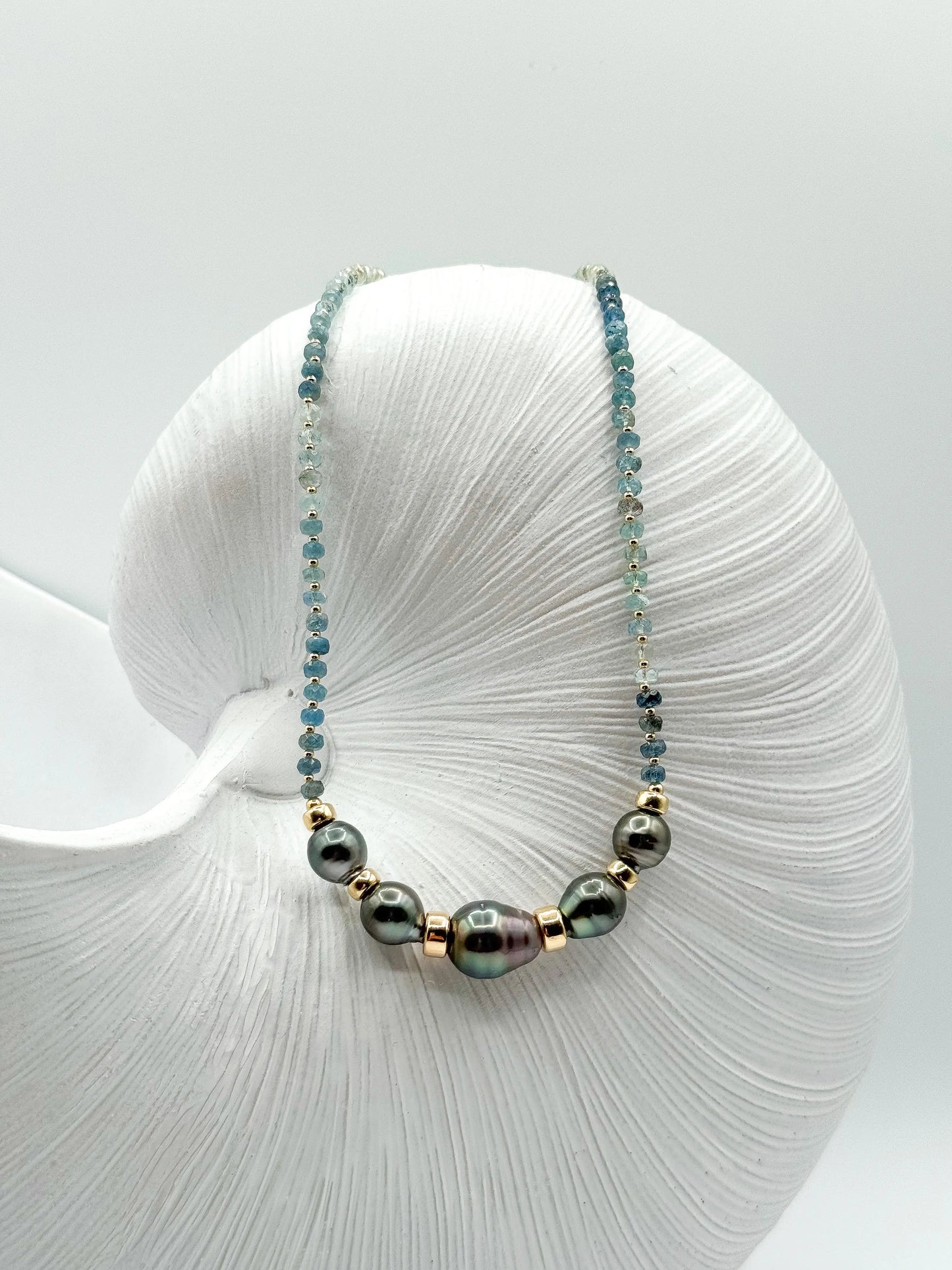 AQUA GRANDE NECKLACE
