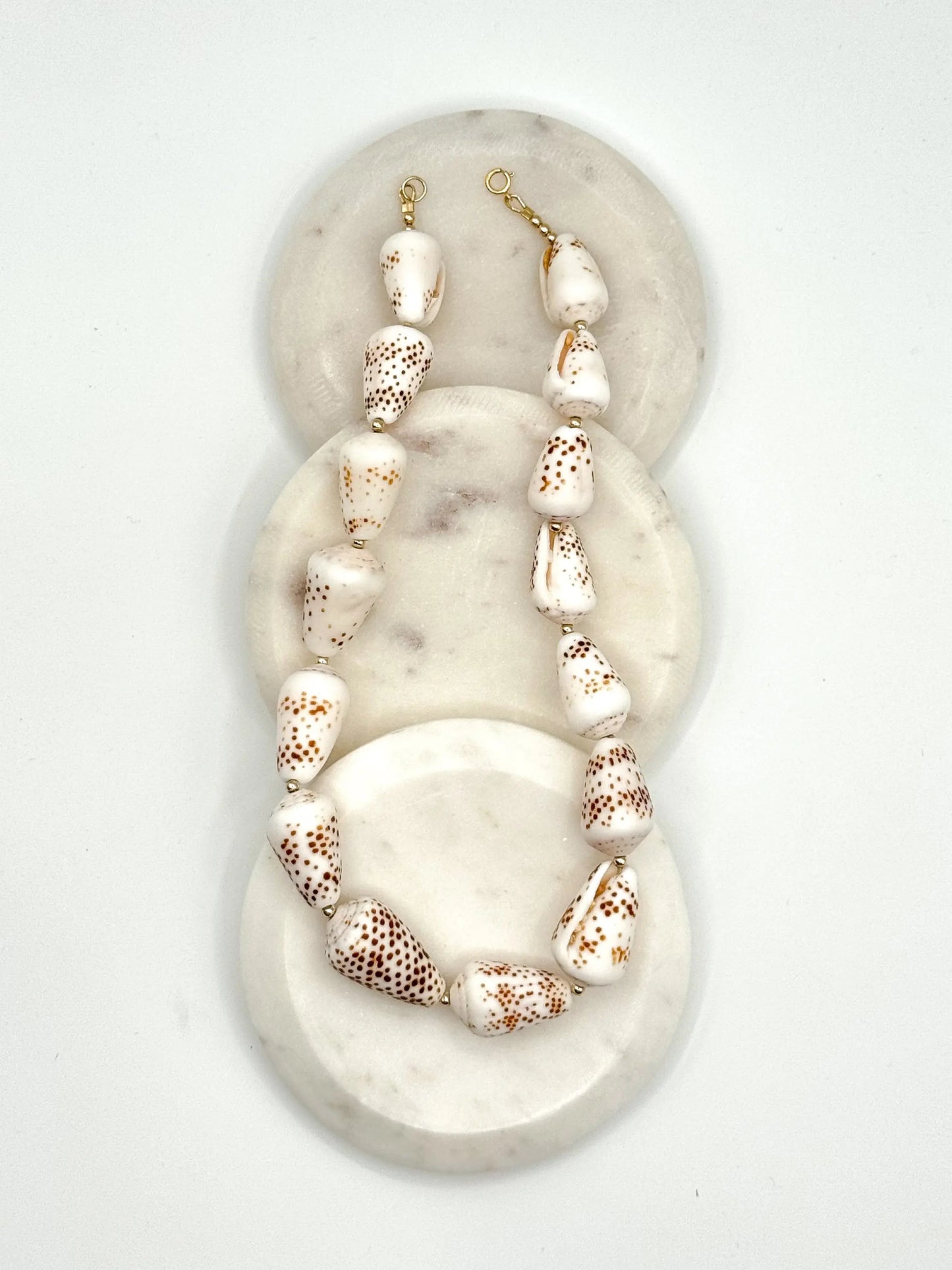 FLEA CONE LEI Navea Maui