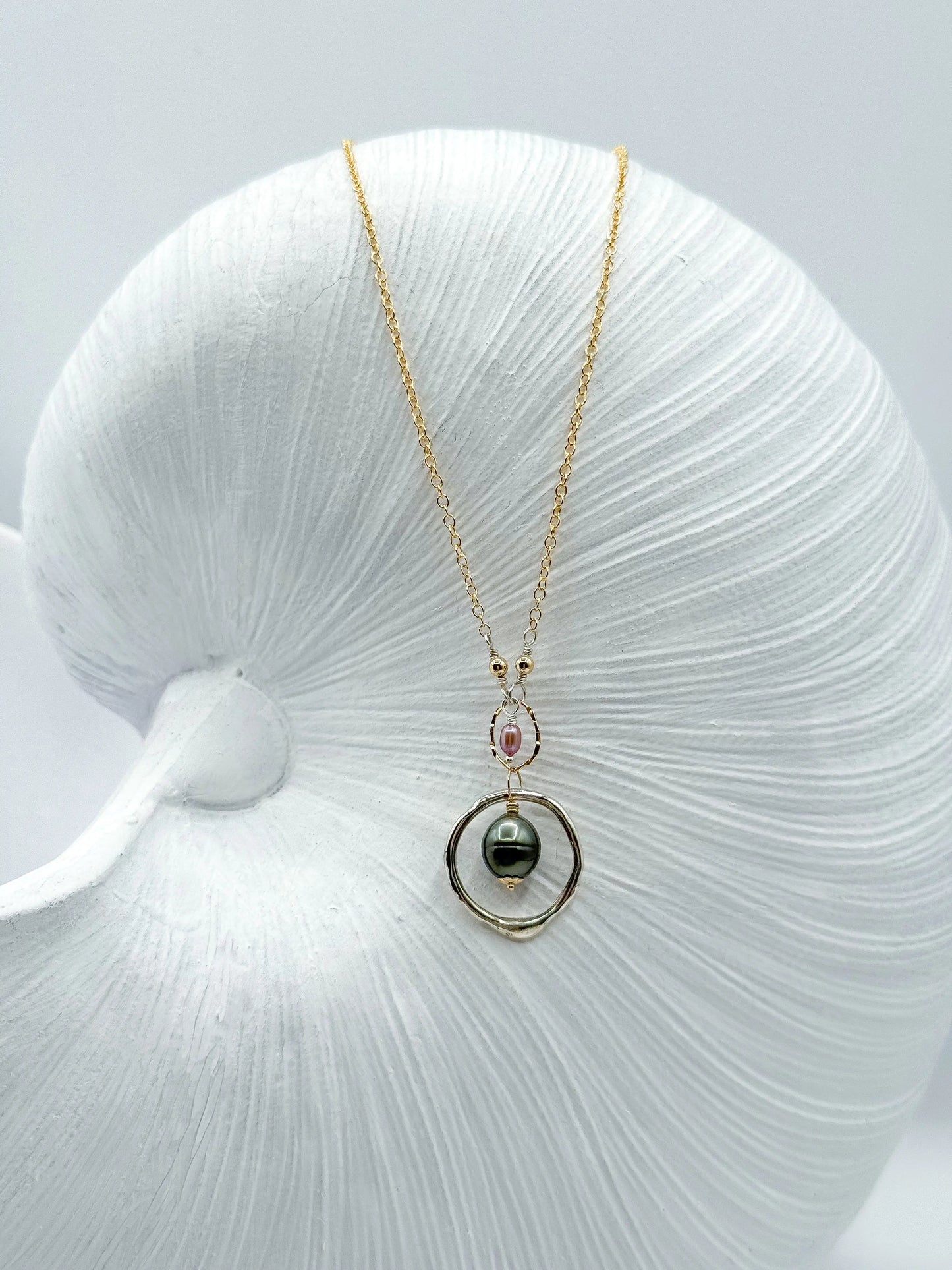 DIVIDED TIDE NECKLACE (Copy) Navea Maui