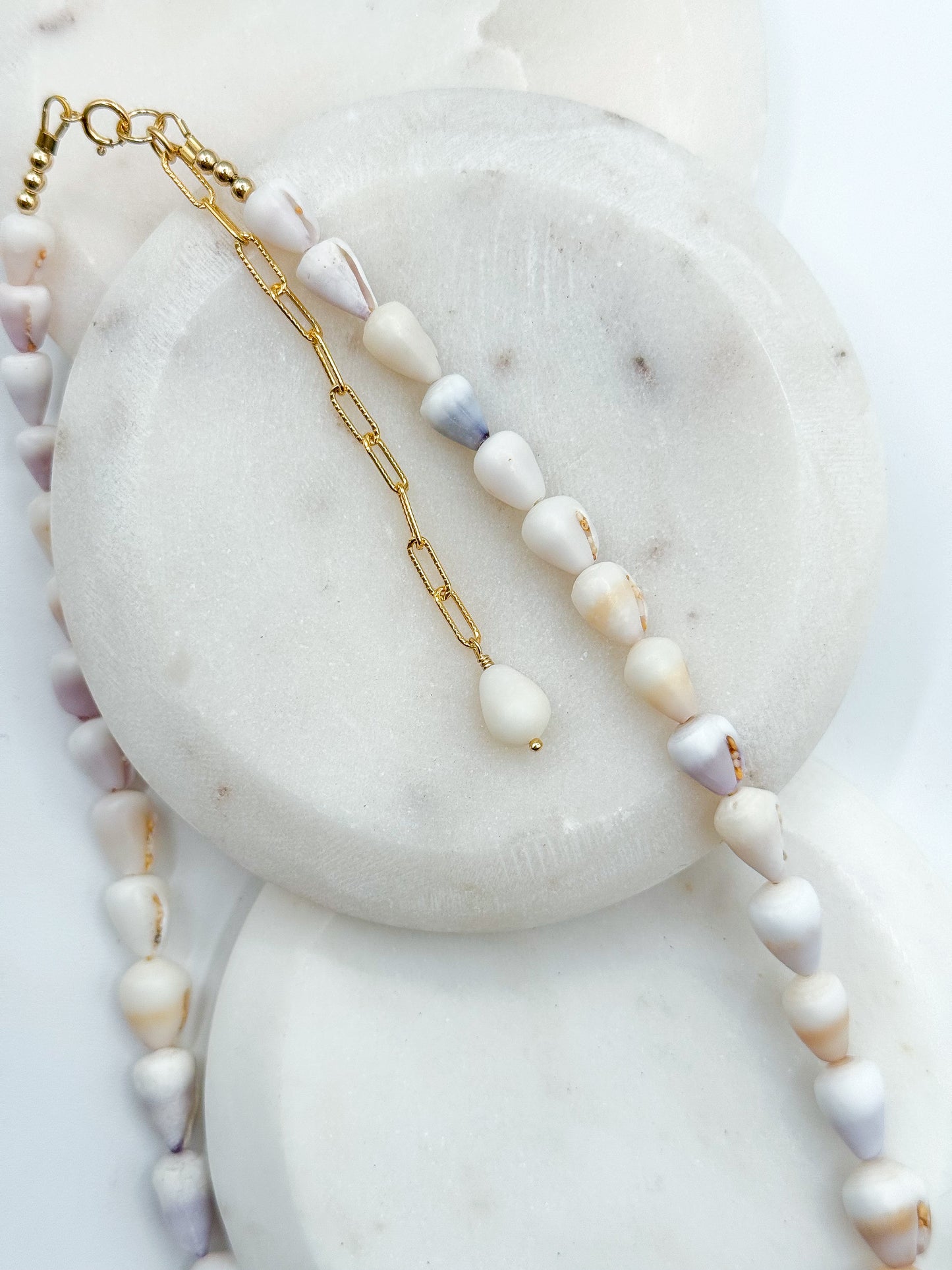 EHUKAI NECKLACE