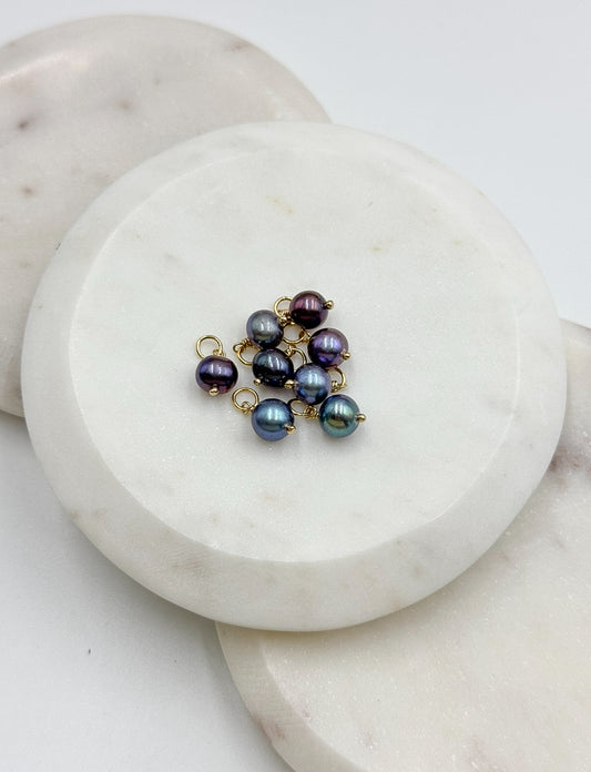 FRESH WATER PEARL CHARMS (DARK)