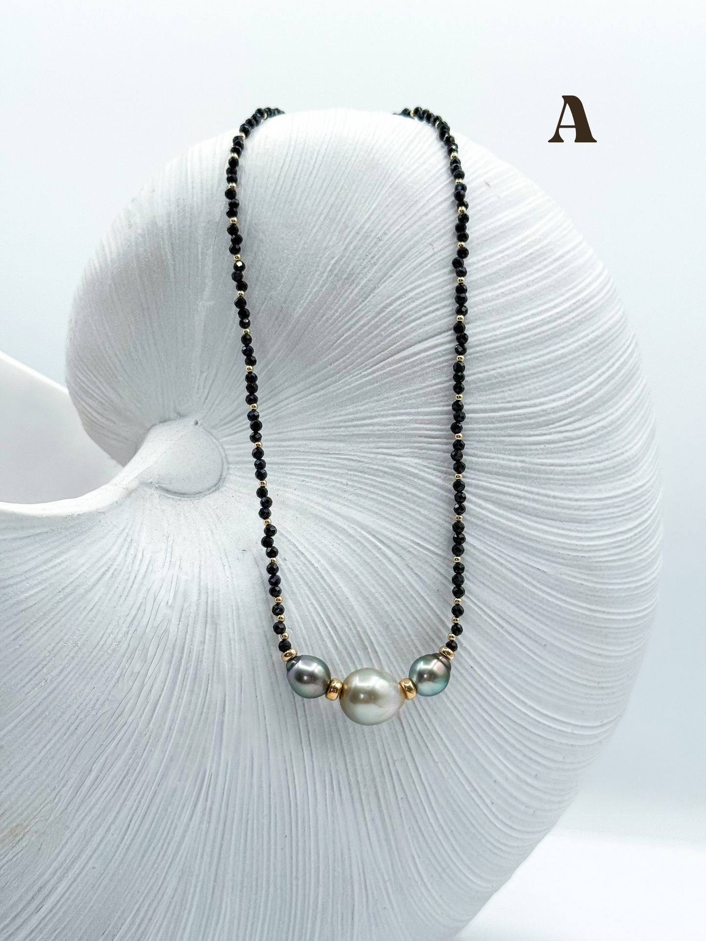 TAHITIAN SPINEL NECKLACE