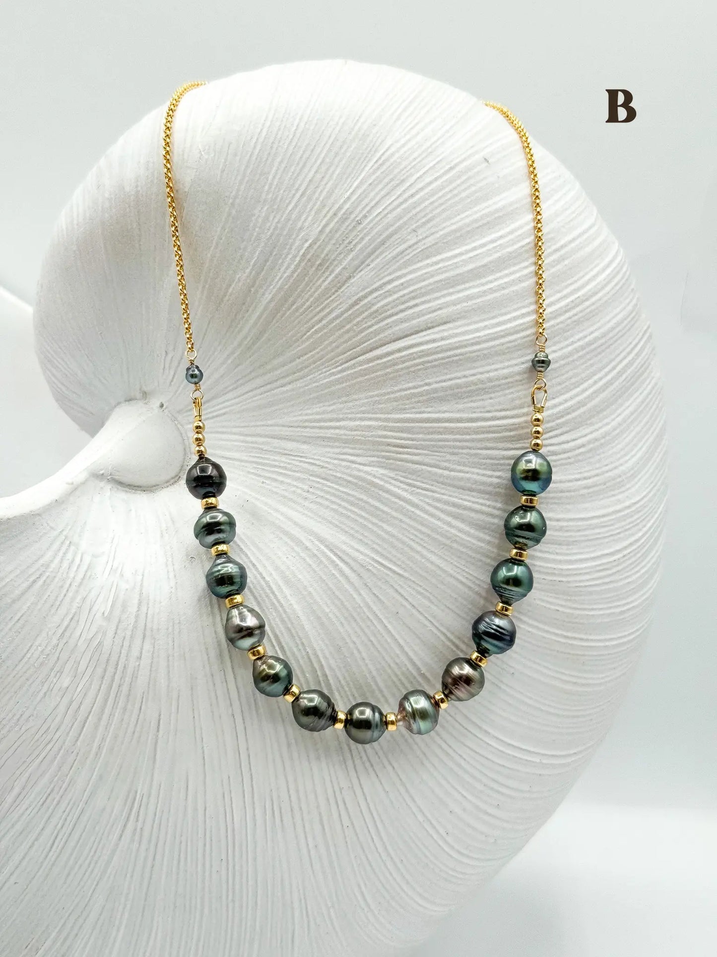 TAHITIAN GODDESS NECKLACE