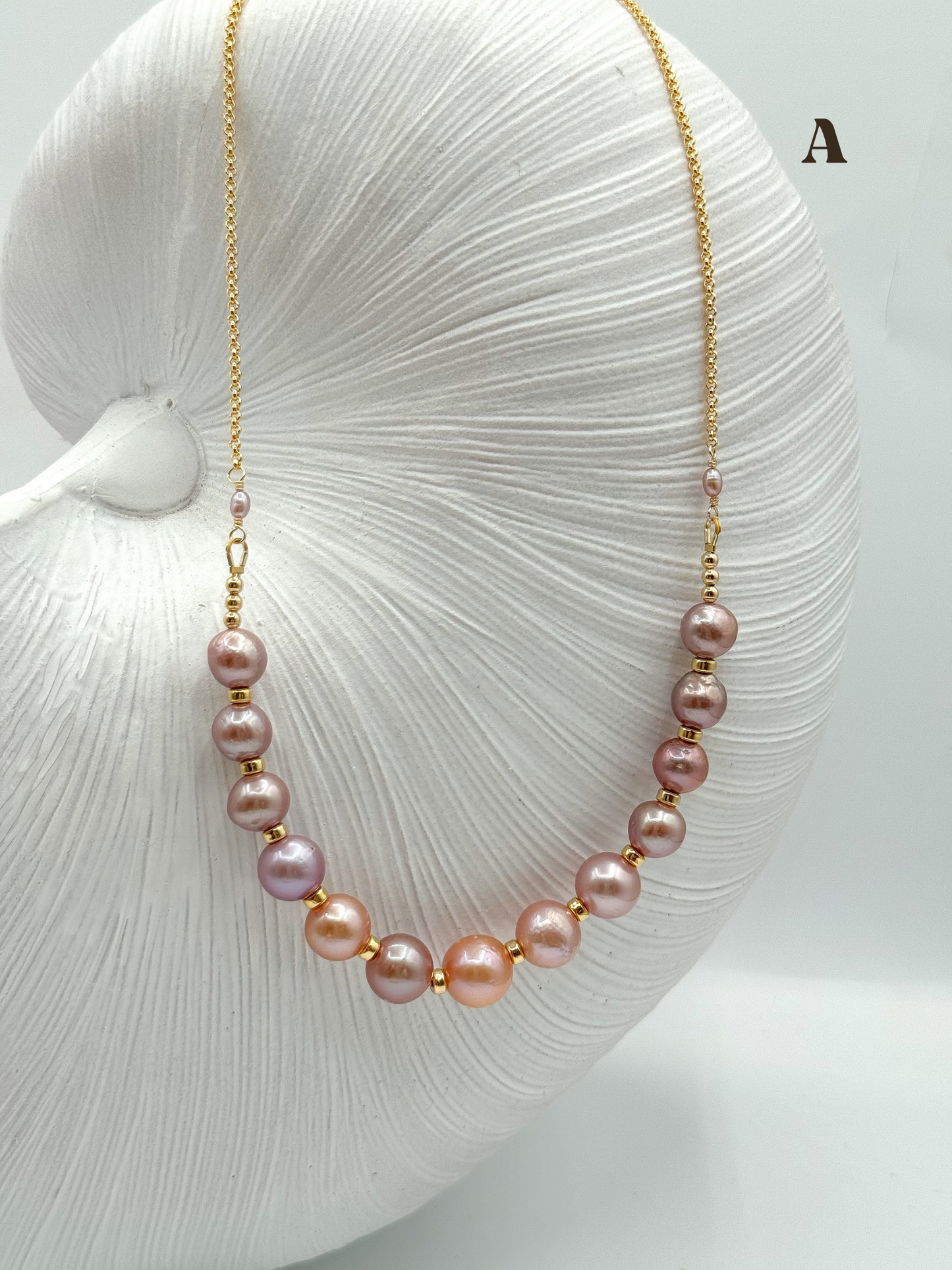 EDISON GODDESS NECKLACE