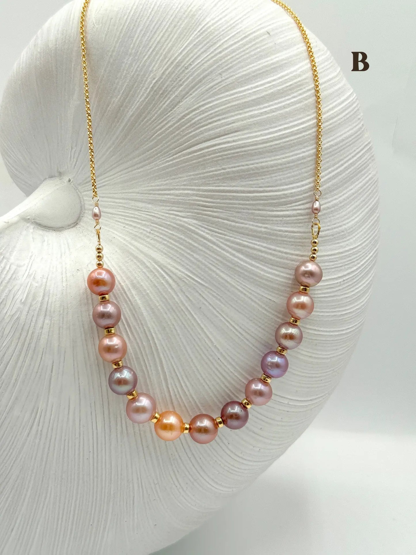 EDISON GODDESS NECKLACE