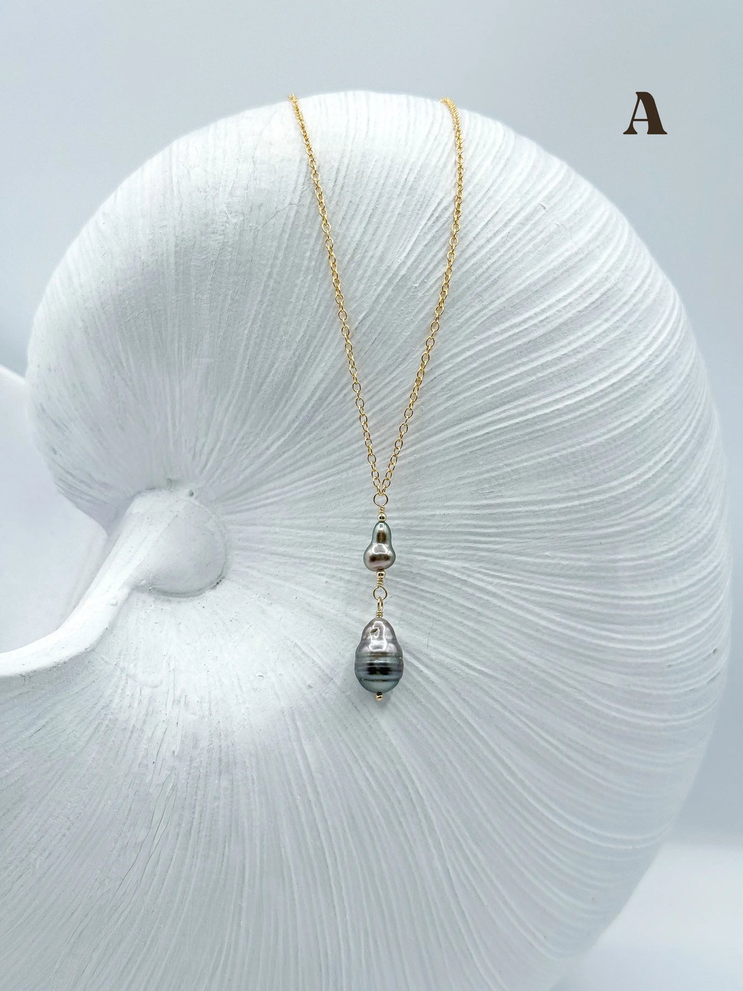 HEREITI NECKLACE