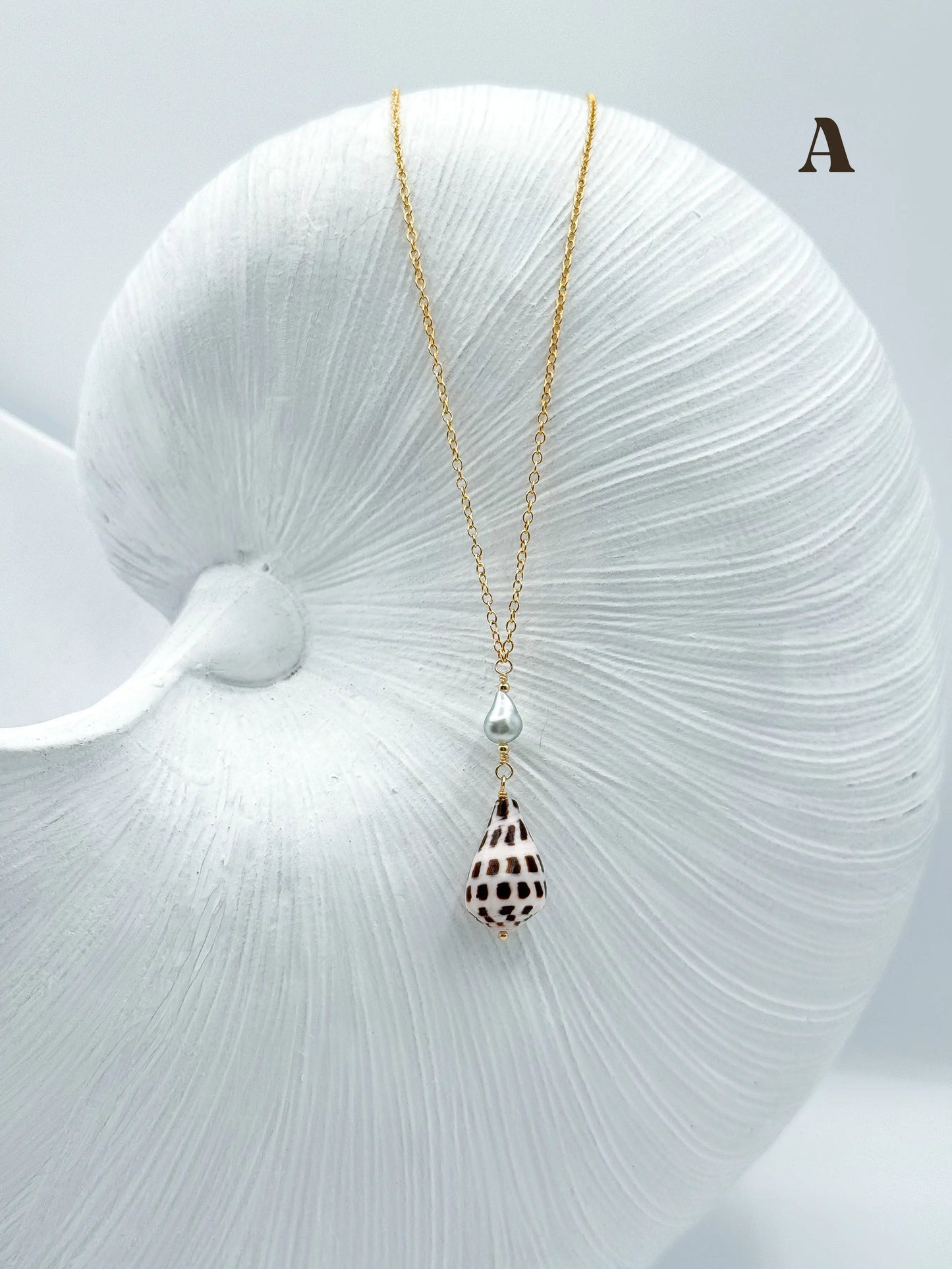 HEBREW CORE NECKLACE
