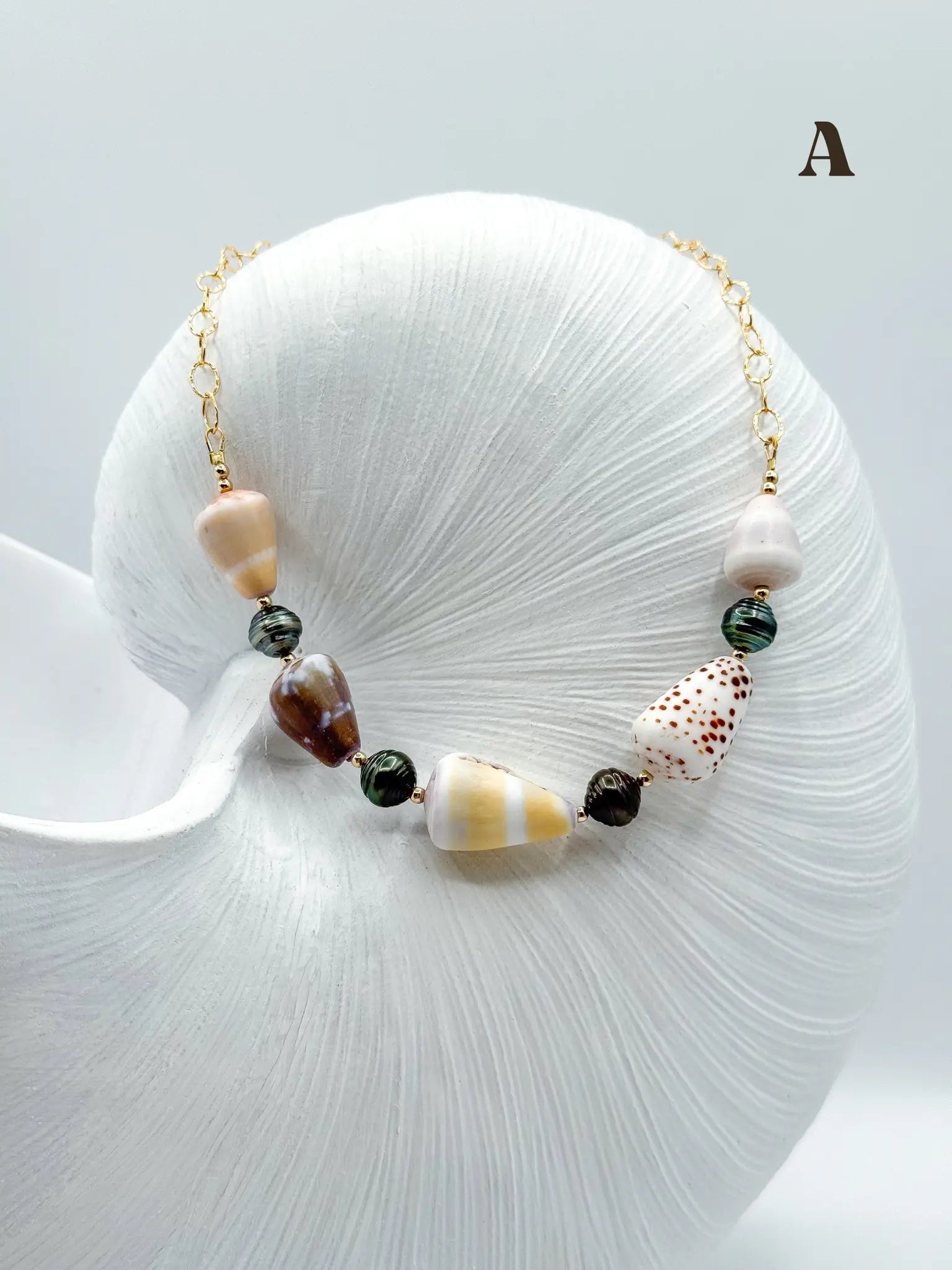 EHUKAI NECKLACE Navea Maui