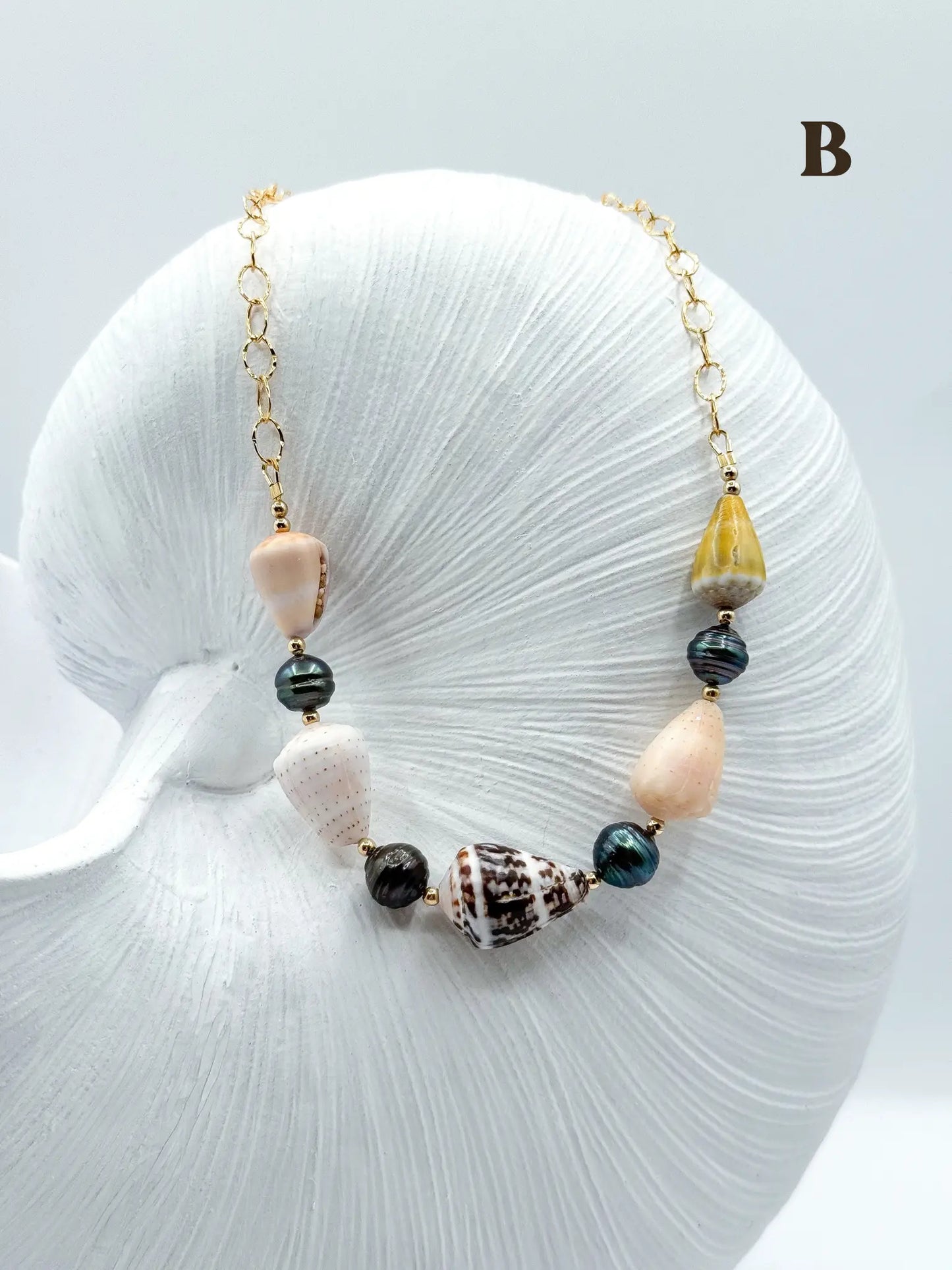 EHUKAI NECKLACE Navea Maui