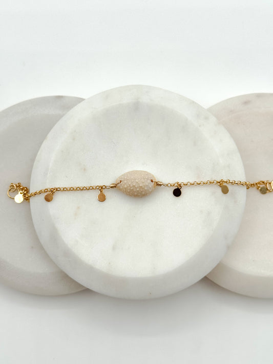 GRANULATED COWRIE HORIZONS BRACELET