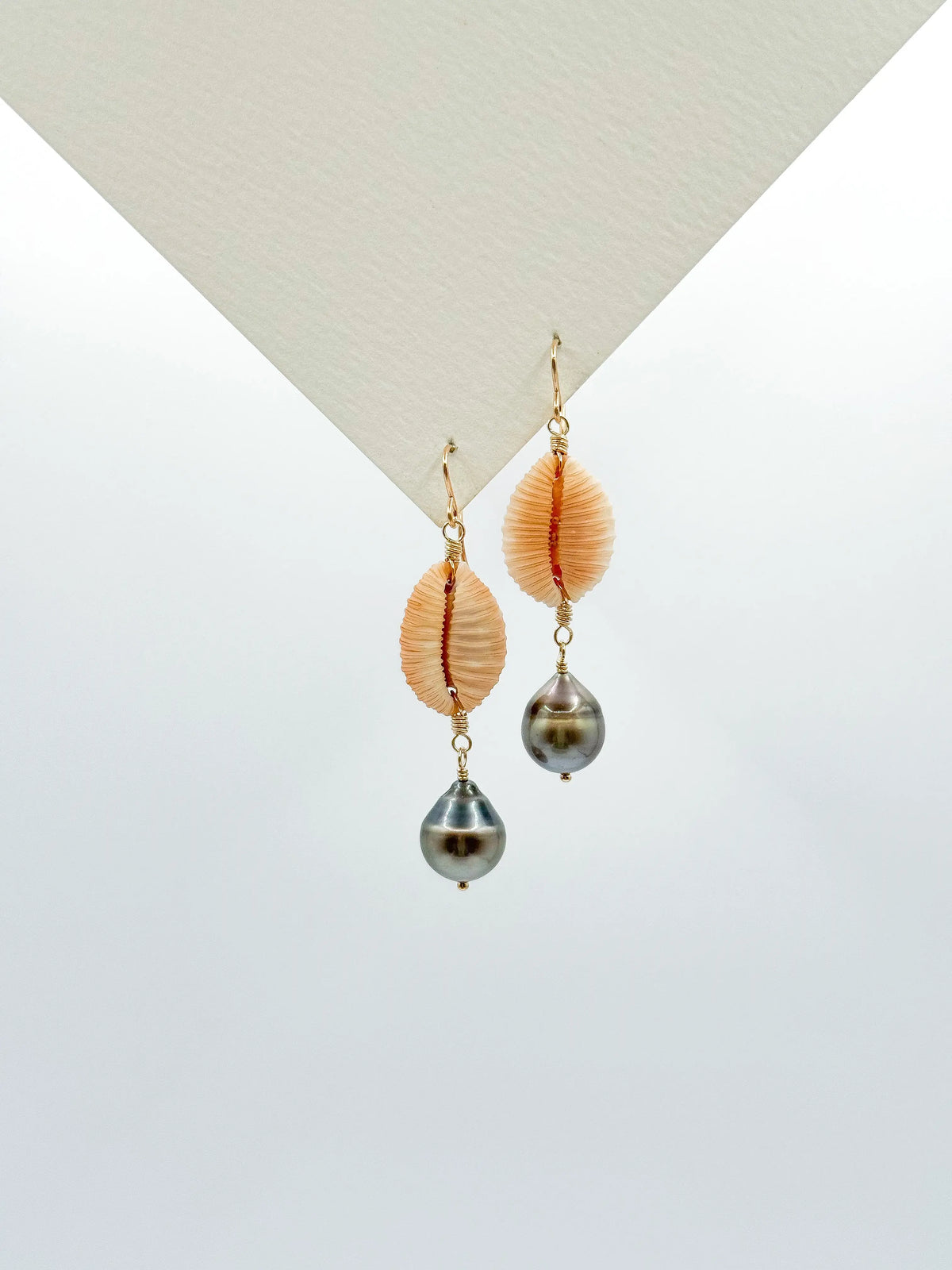 HINUHINU EARRINGS