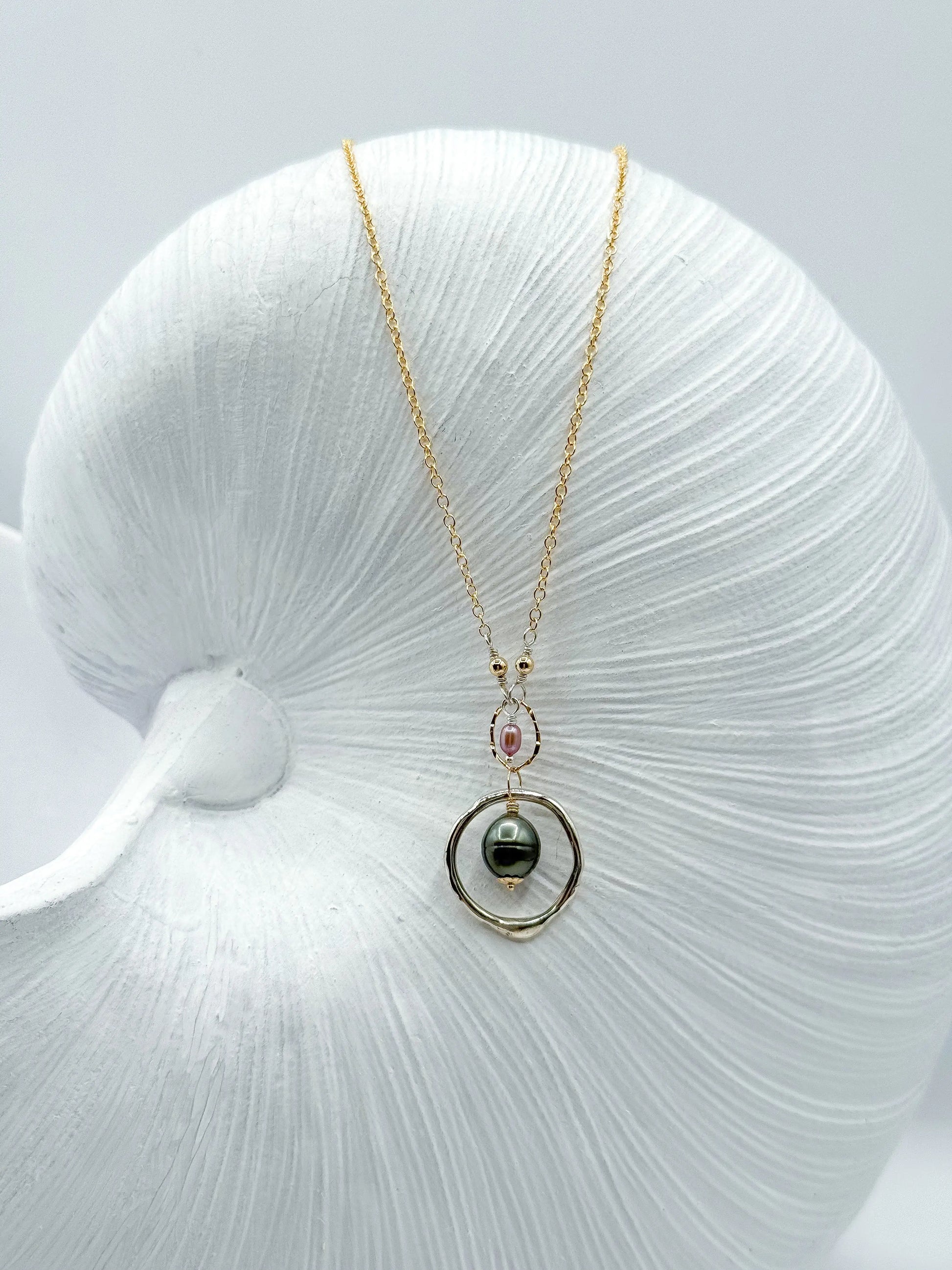 DIVIDED TIDE NECKLACE (Copy) Navea Maui