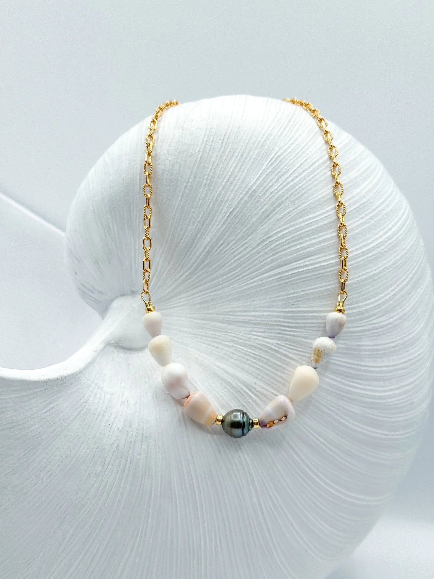 COASTAL CORE NECKLACE