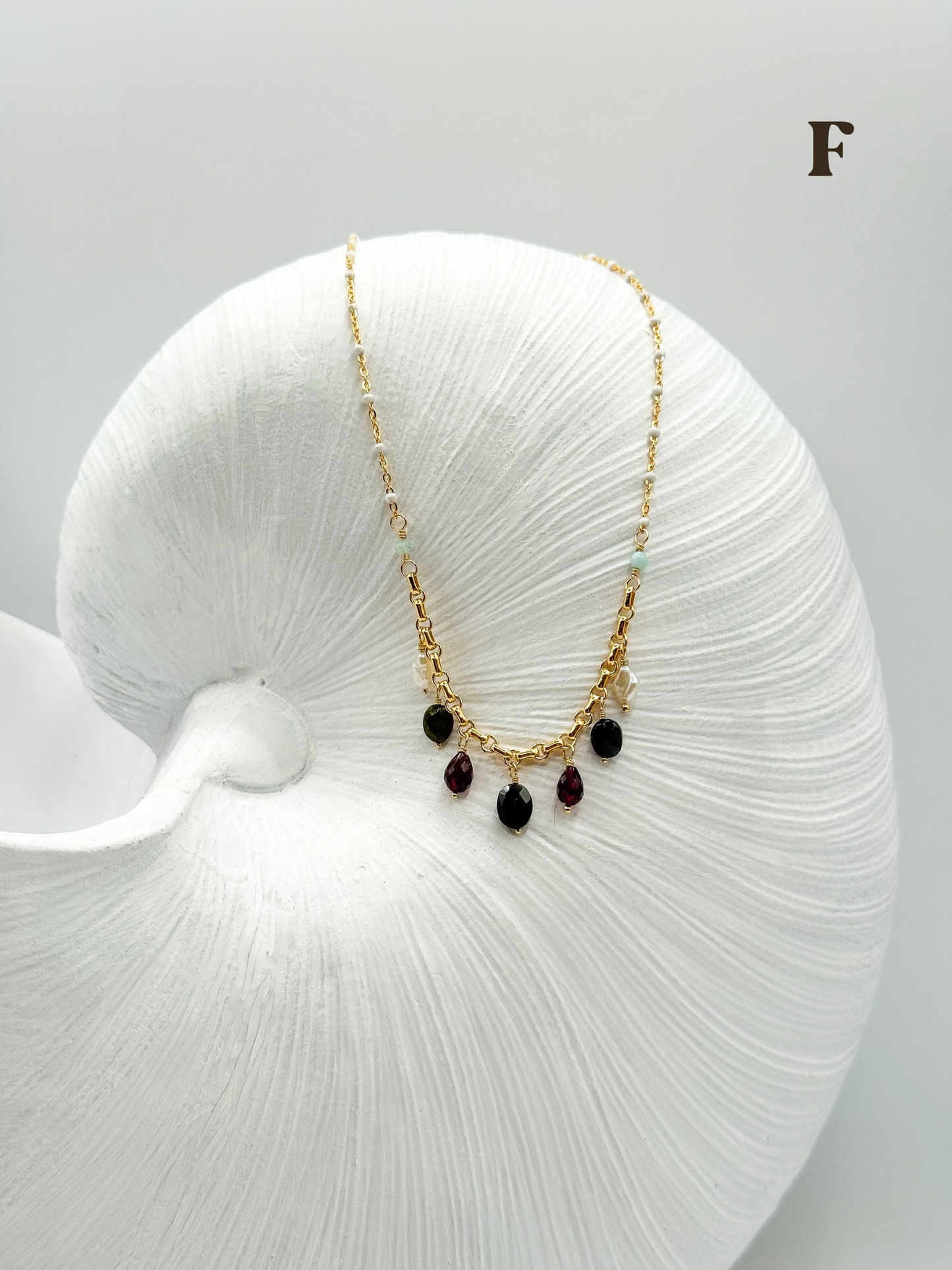 BLUE HOUR NECKLACES VOL.1