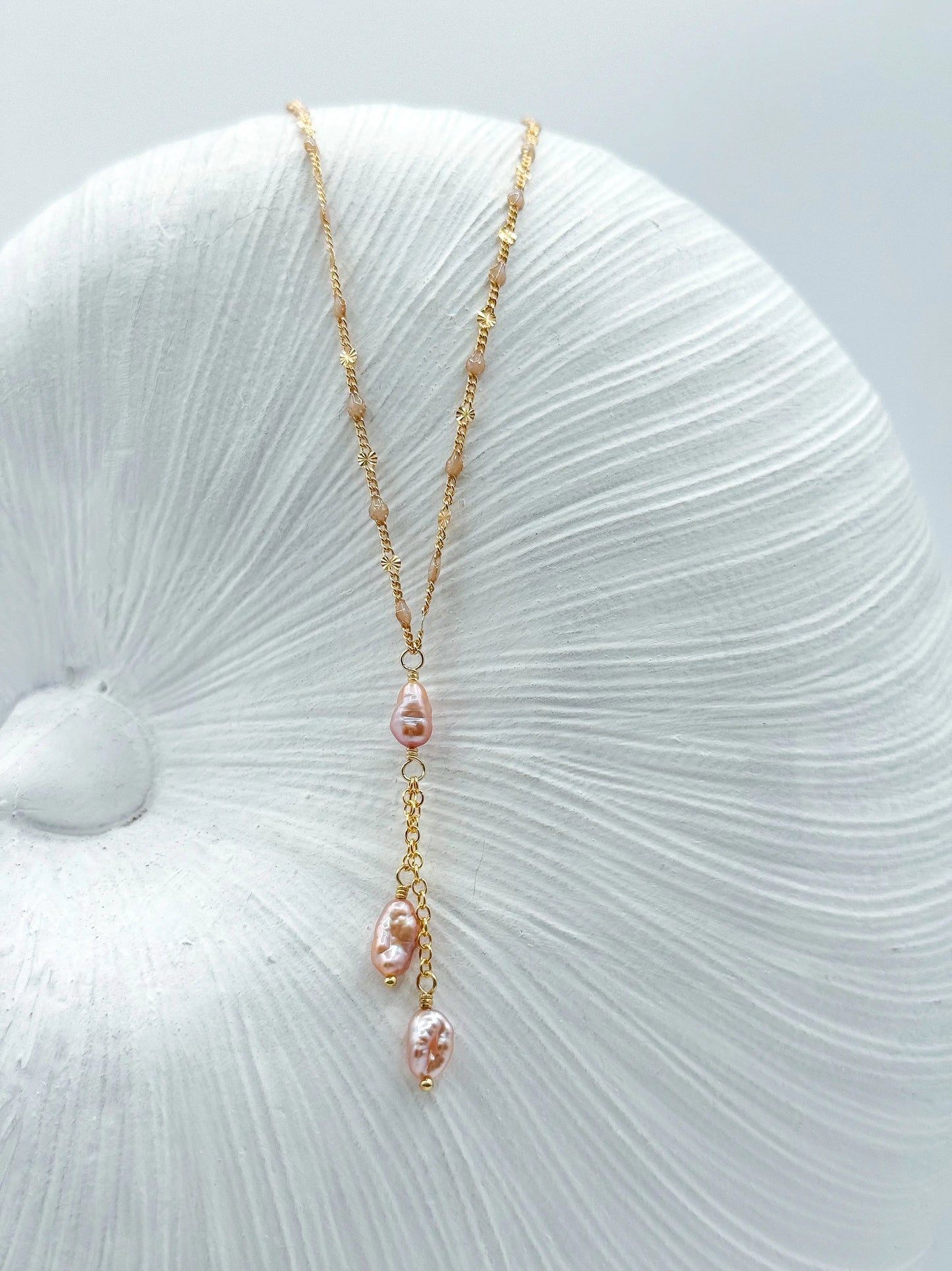 INTUITIVE AURA NECKLACE