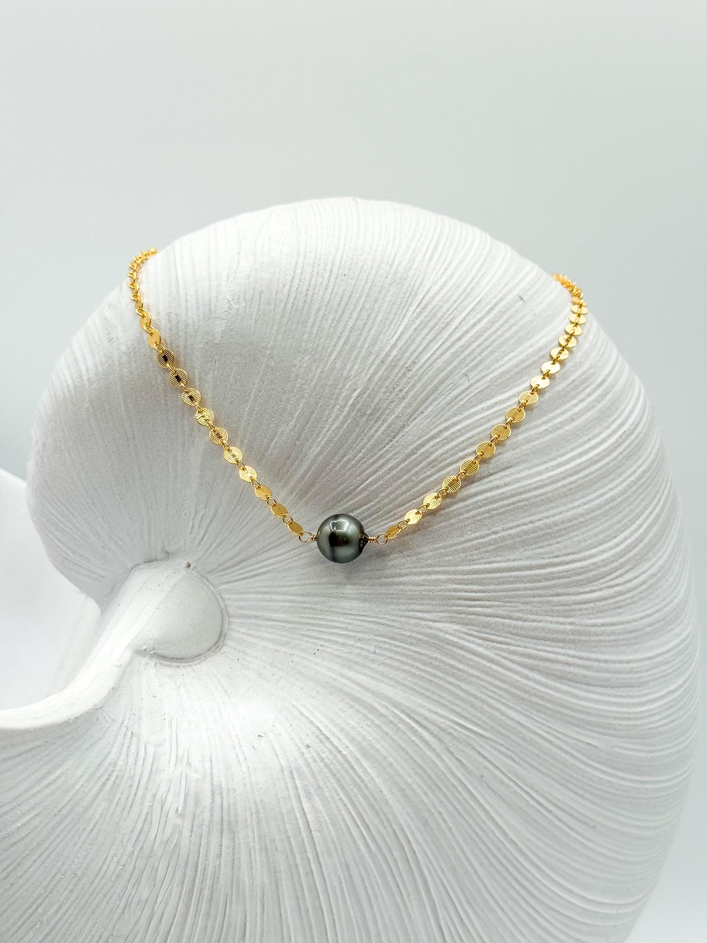 TAHITIAN DISK CHOKER