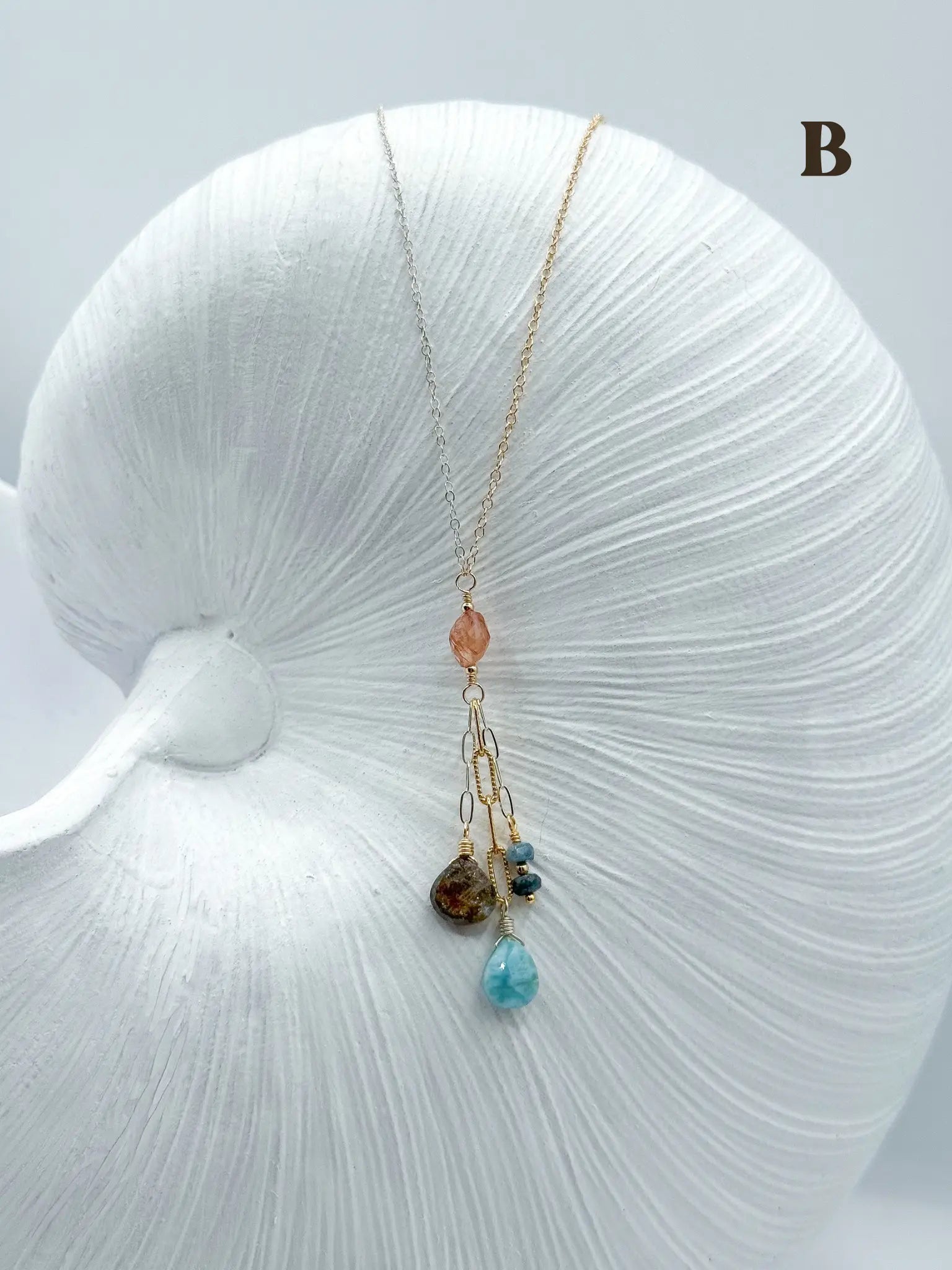 COASTAL MINERAL NECKLACE Navea Maui
