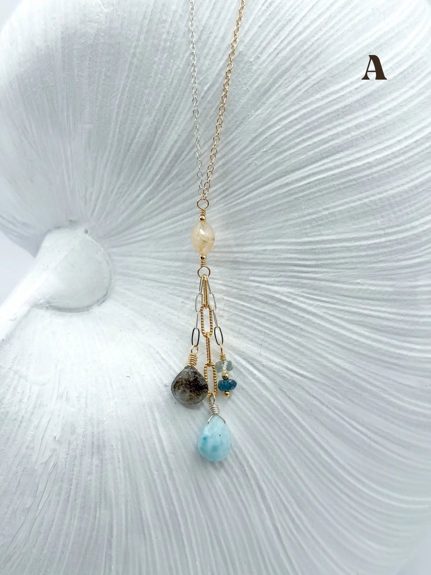 COASTAL MINERAL NECKLACE Navea Maui