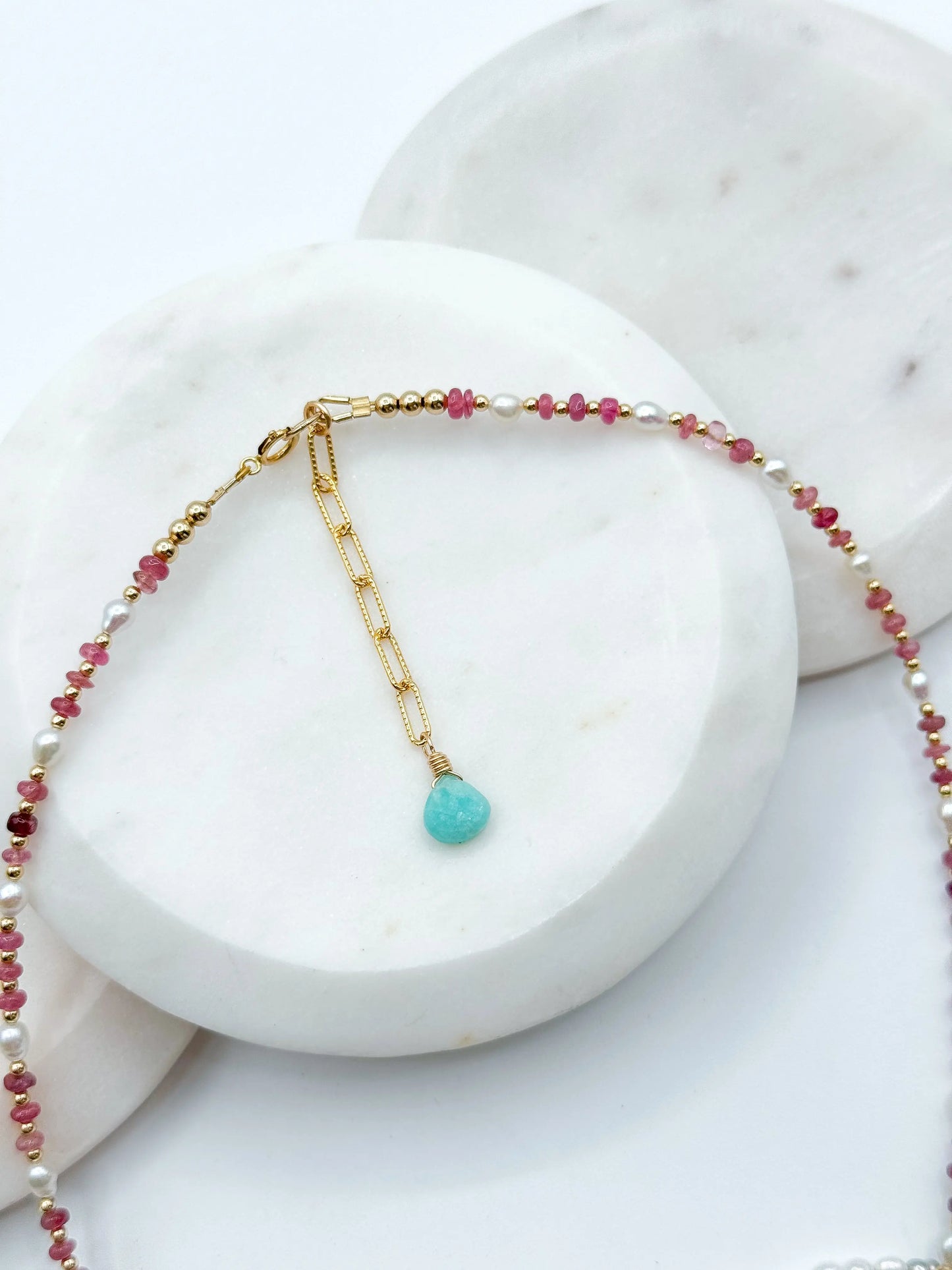 NOSTALGIC DRIFTER NECKLACE