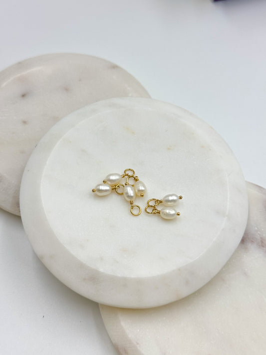 (WHITE) FRESH WATER PEARL CHARMS
