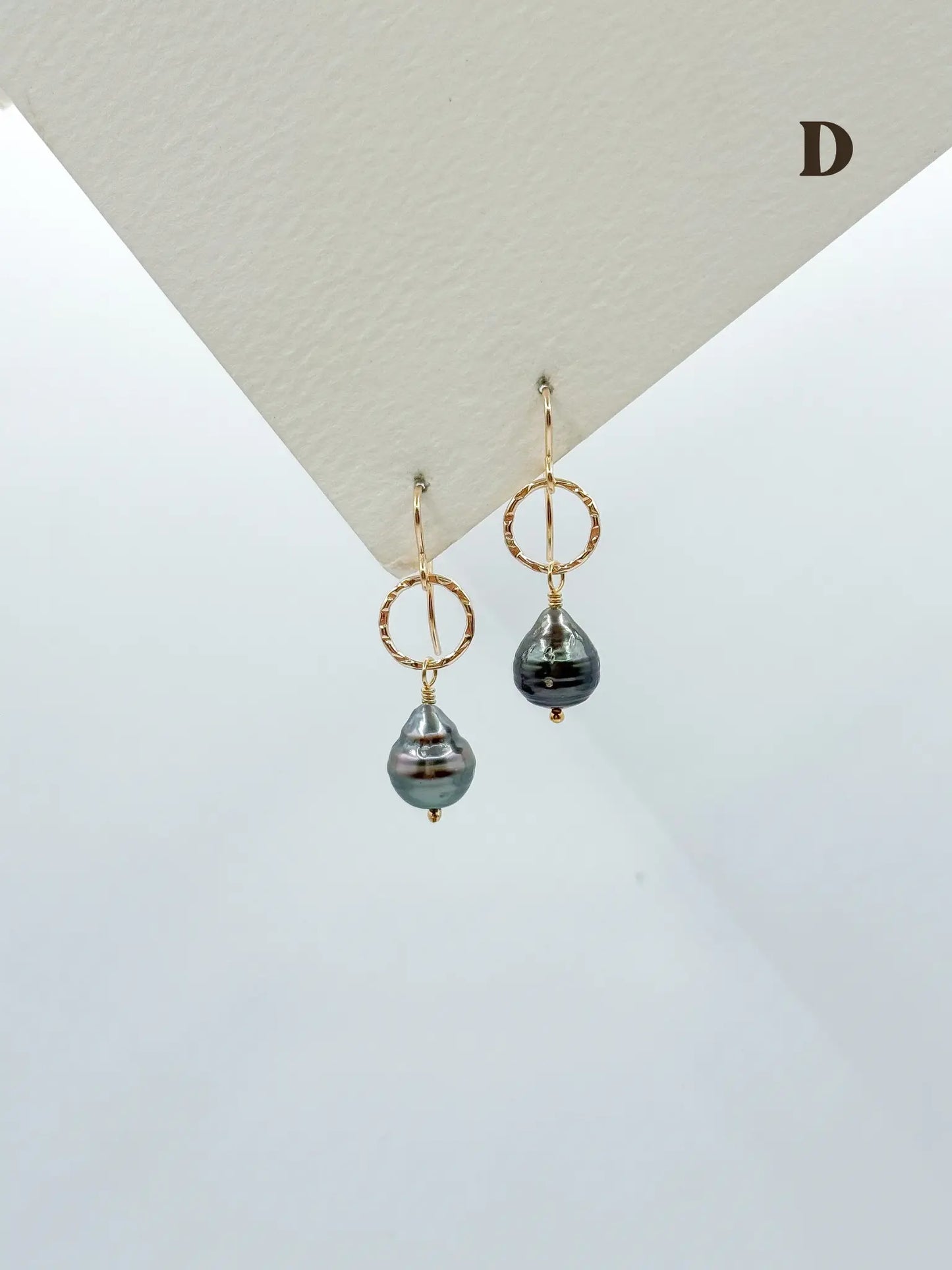TAHITIAN PEARL (MINI) HAMMERED HOOPS Navea Maui