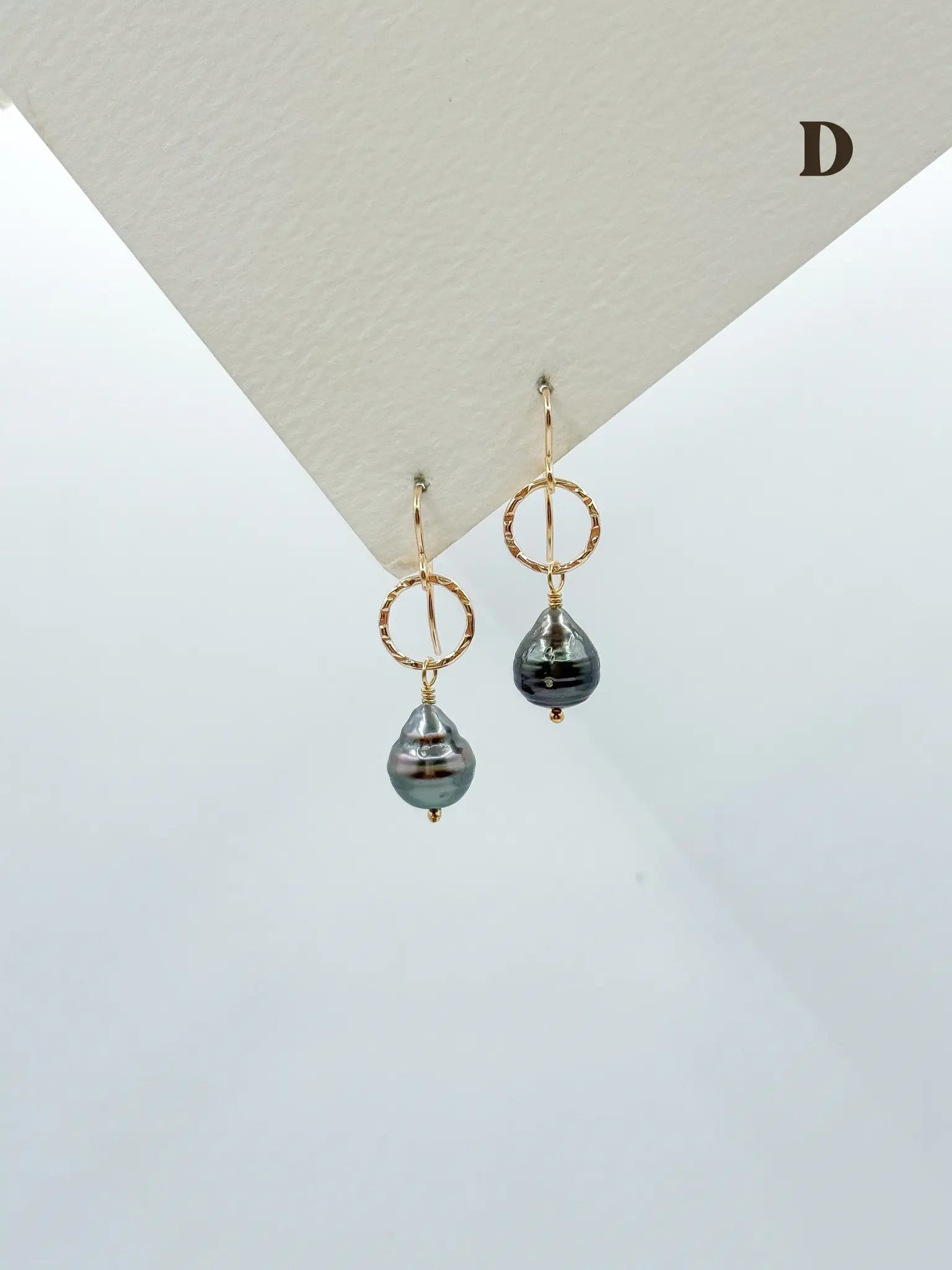 TAHITIAN PEARL (MINI) HAMMERED HOOPS Navea Maui